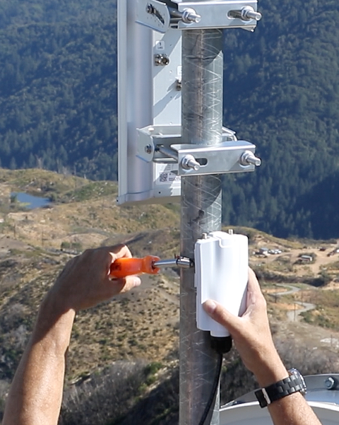 Mimosa A5x REACONDICIONADO - Estación Base 2x2 5 GHz, 700 Mbps GPS Sync. conectores RSMA